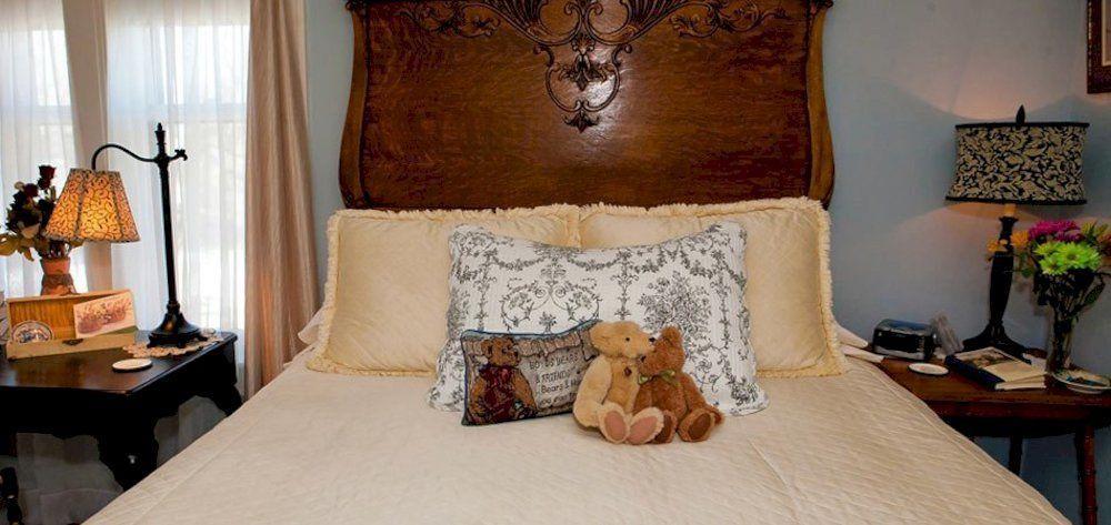 Westphal Mansion Inn Bed & Breakfast Hartford Exterior photo